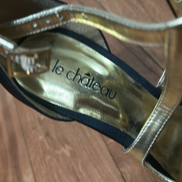 Le chateau heels size 8 black and gold 👠🇨🇦 - Picture 2 of 4